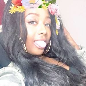 Meet your Posher, Briana